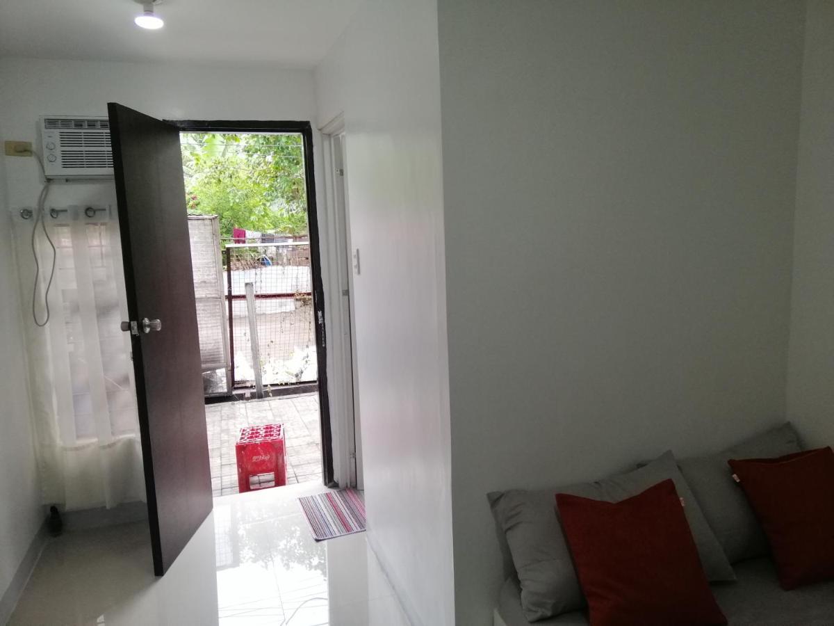 Хостел Katrina'S Dorm Tarlac City Екстер'єр фото